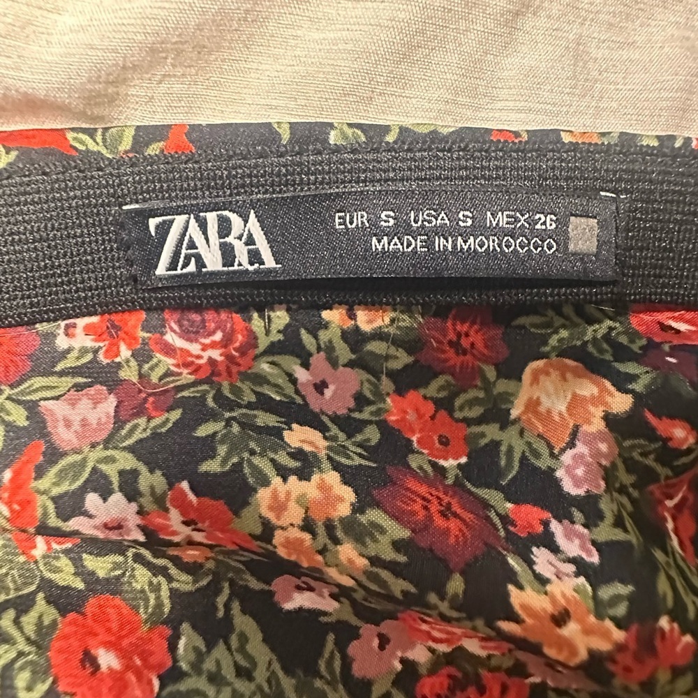 Zara Pink and Red Ruched Midi Skirt - Picture 6 of 6